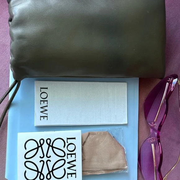 LOEWE Paula display picture 3